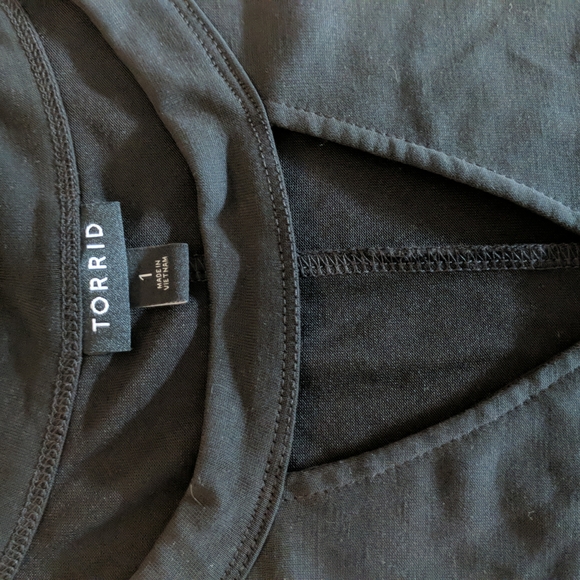 Torrid Boxy Shirt size 1 - Picture 2 of 3